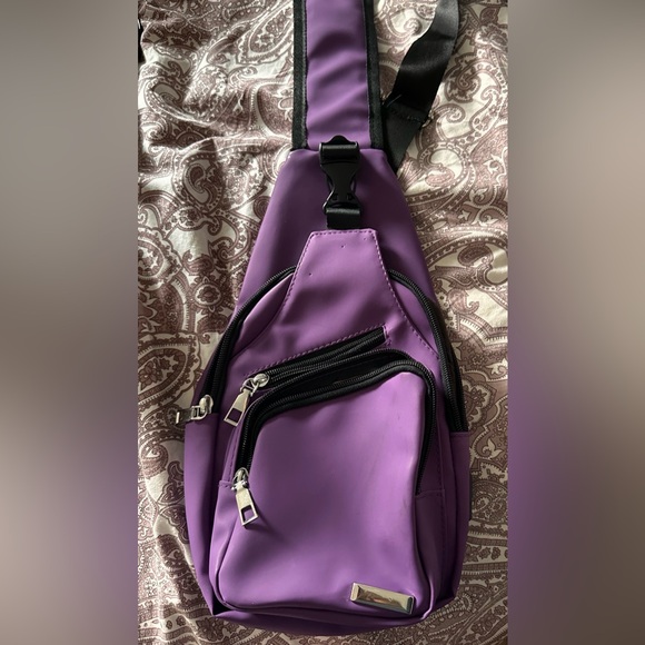 Purple cross body saddle bag. - Picture 1 of 3